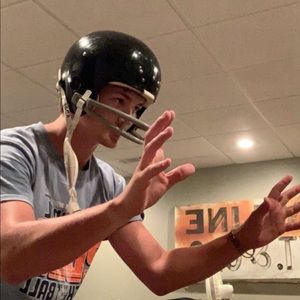 Meet your Posher, Max